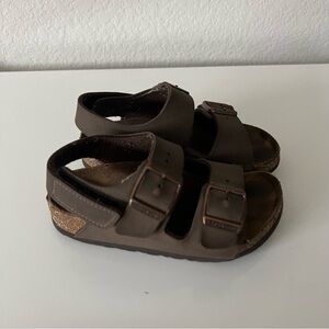 Kids Birkenstock in Mocha size 26